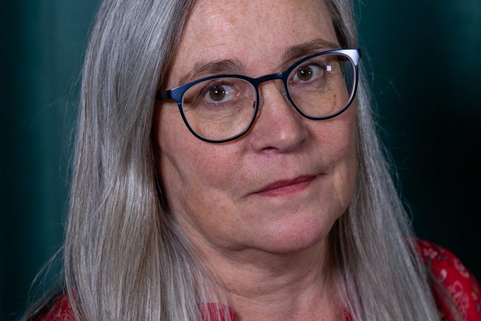 Paula Kruukka, kieleneistäjä Kierunan kielikeskustassa. Kuva: ISOF